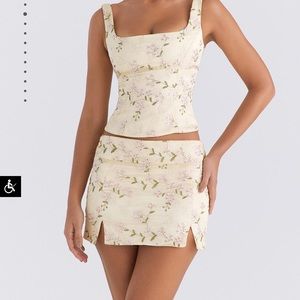 Mistress rocks lemon embroidered set